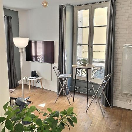 Quartier Historique Et Populaire Du Chateau De ポー エクステリア 写真
